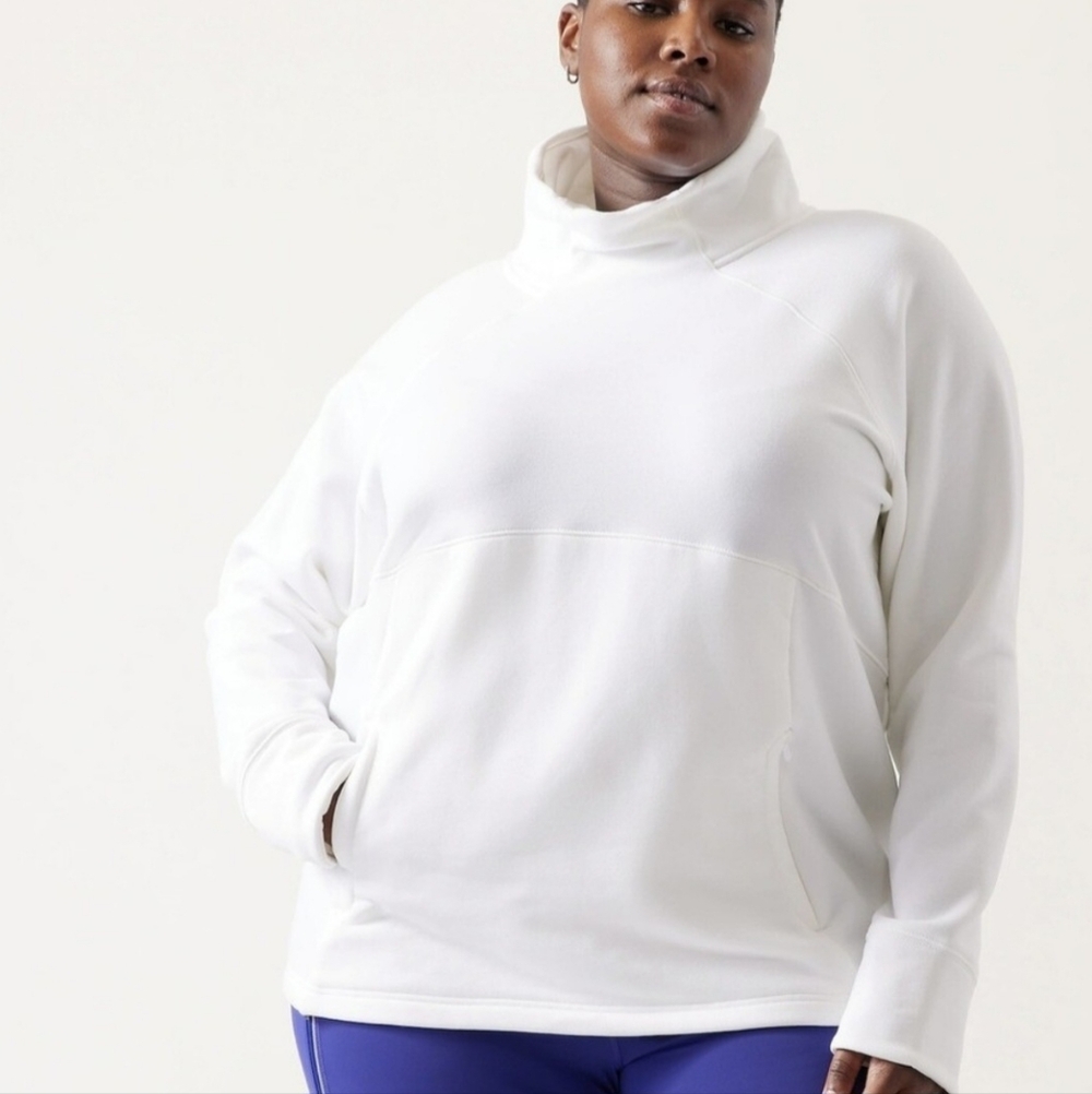 Athleta Polartec Funnel Neck White Pullover Cozy Athletic Sweater